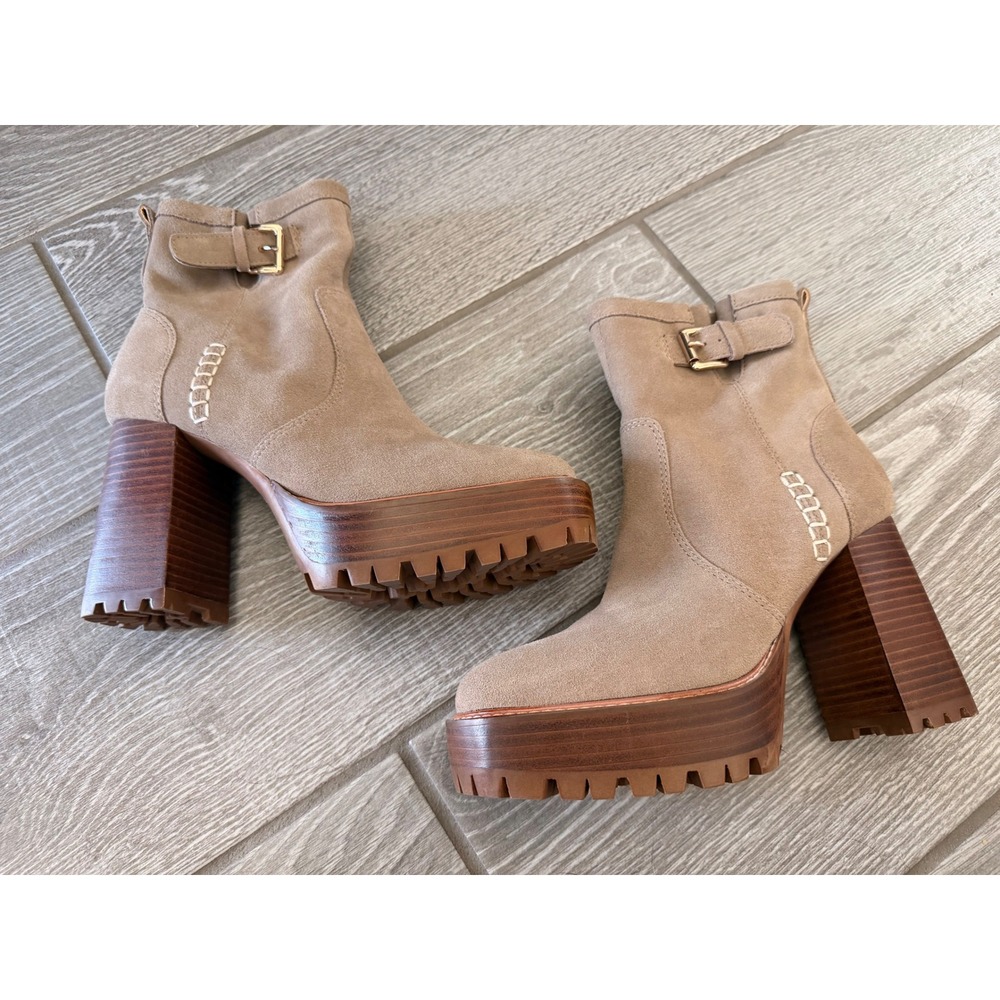 Steve Madden Summit Tan Suede Platform Lug Sole Ankle Boots Size 9.5M NEW